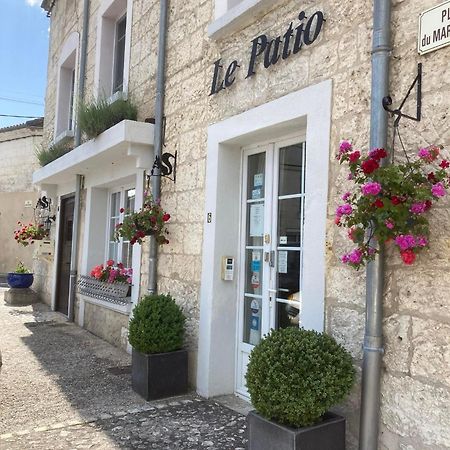 Le Patio Chambres Et Tables D'Hotes La Tour-Blanche Zewnętrze zdjęcie
