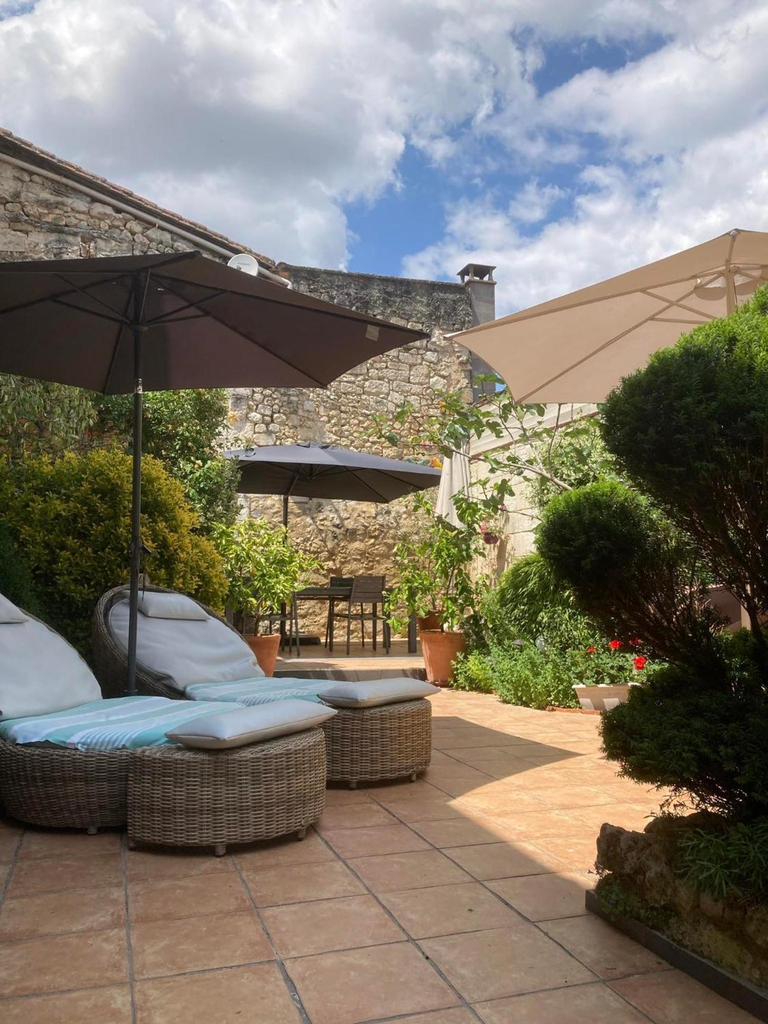 Le Patio Chambres Et Tables D'Hotes La Tour-Blanche Zewnętrze zdjęcie